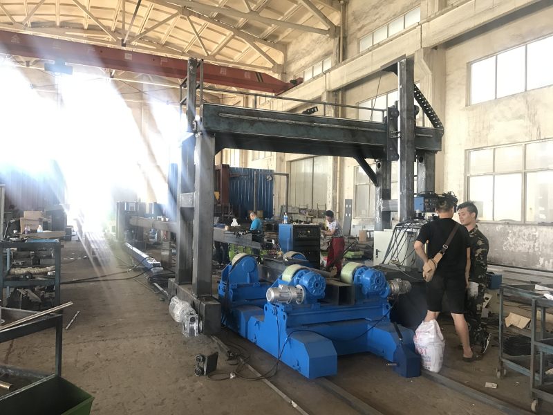 Ukraine - 12 m pipe outside seam welding machine