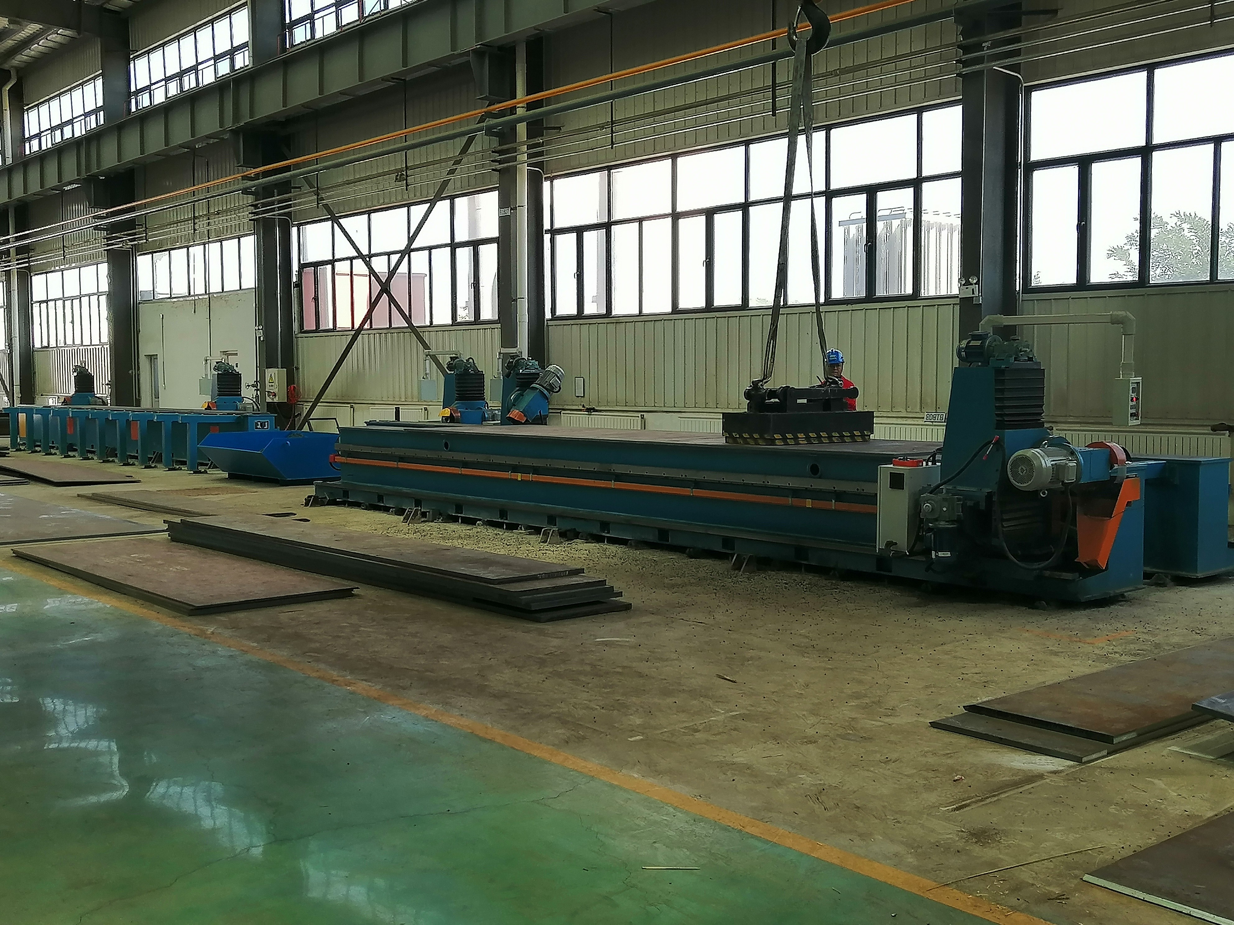 Non-standard Edge Milling Machine Without Pressure Beam