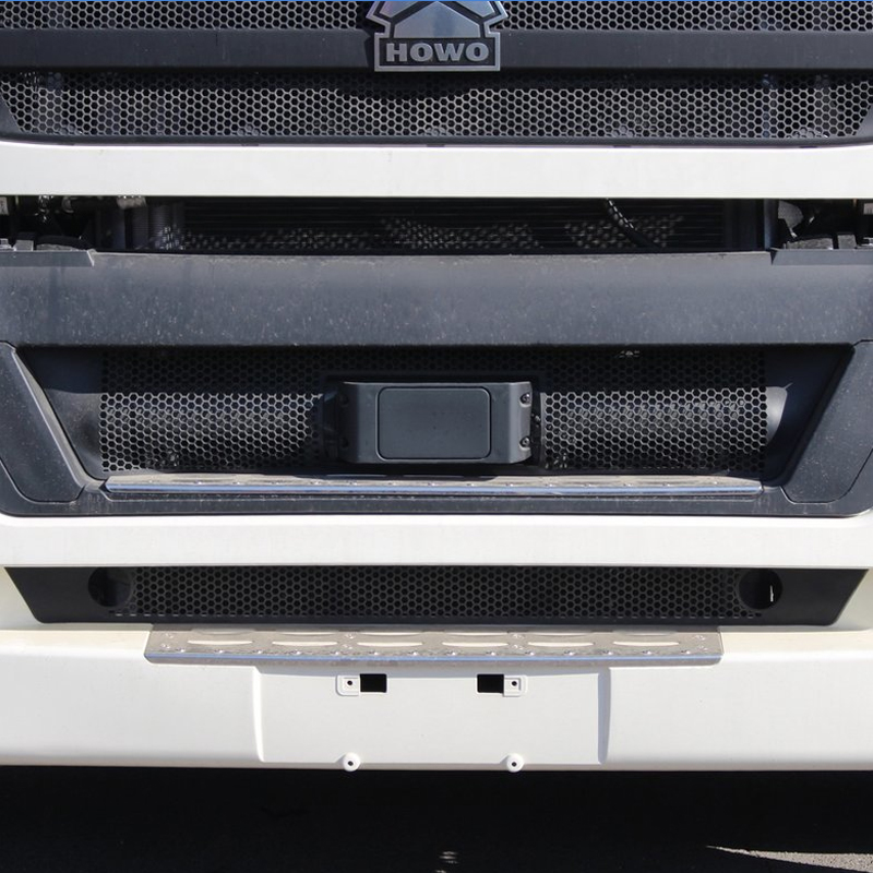 Used HOWO T7h 4X2 500 HP Tractor Truck