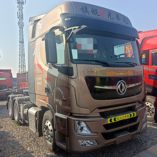 Dongfeng KX 6x4 Tractor Head Truck