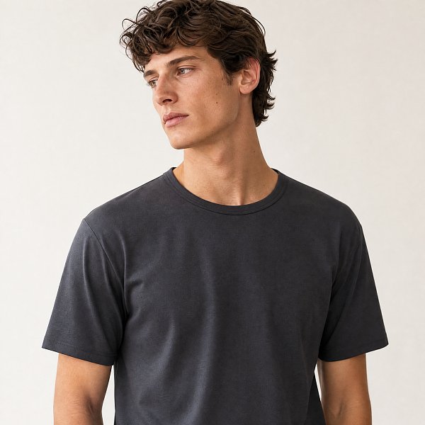 the crew neck T shirt
