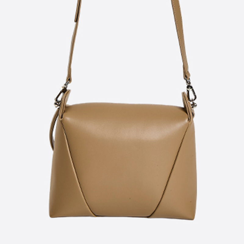 Occasional shoulder bag