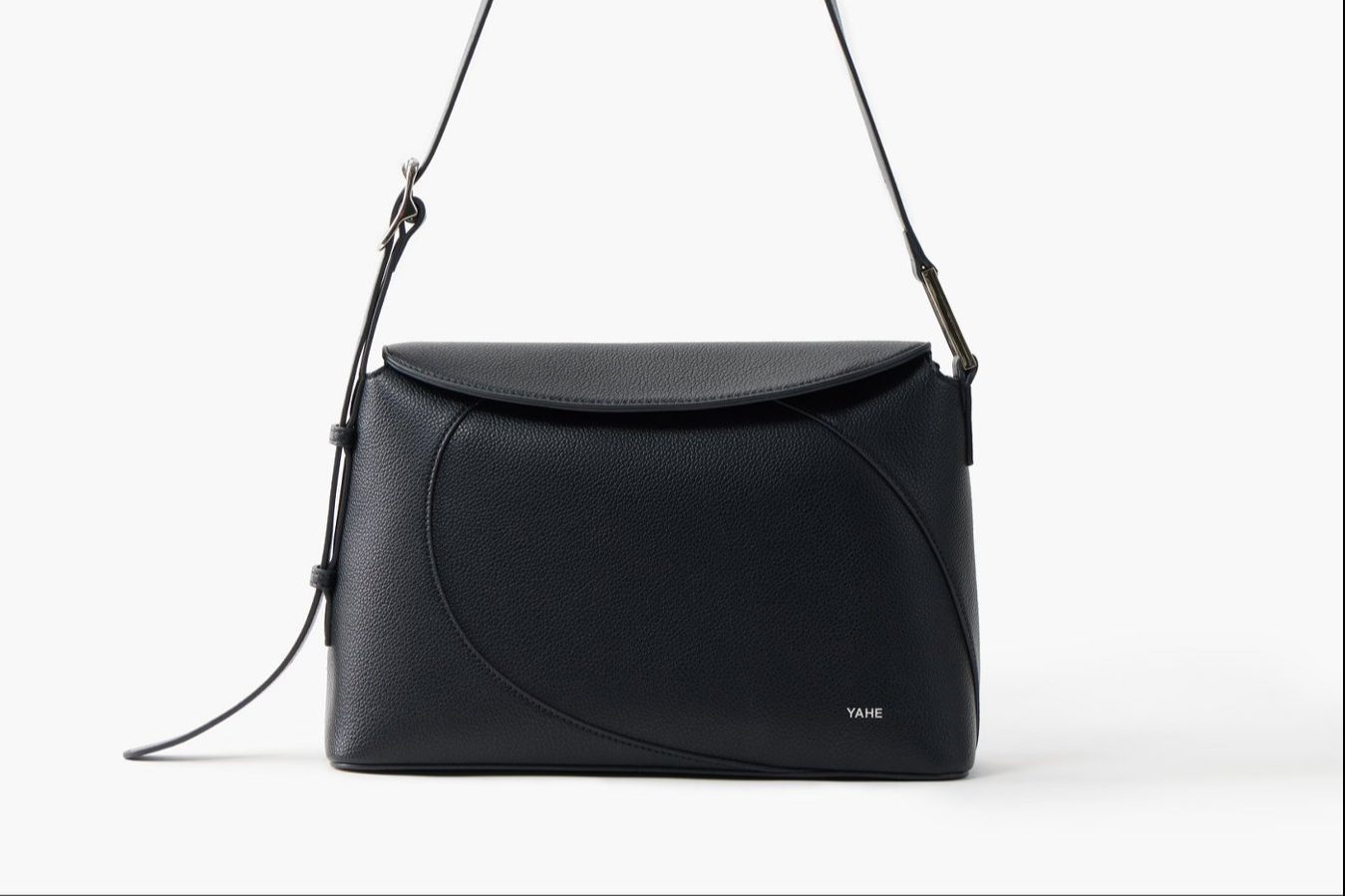 Litchi bag / Arm bag