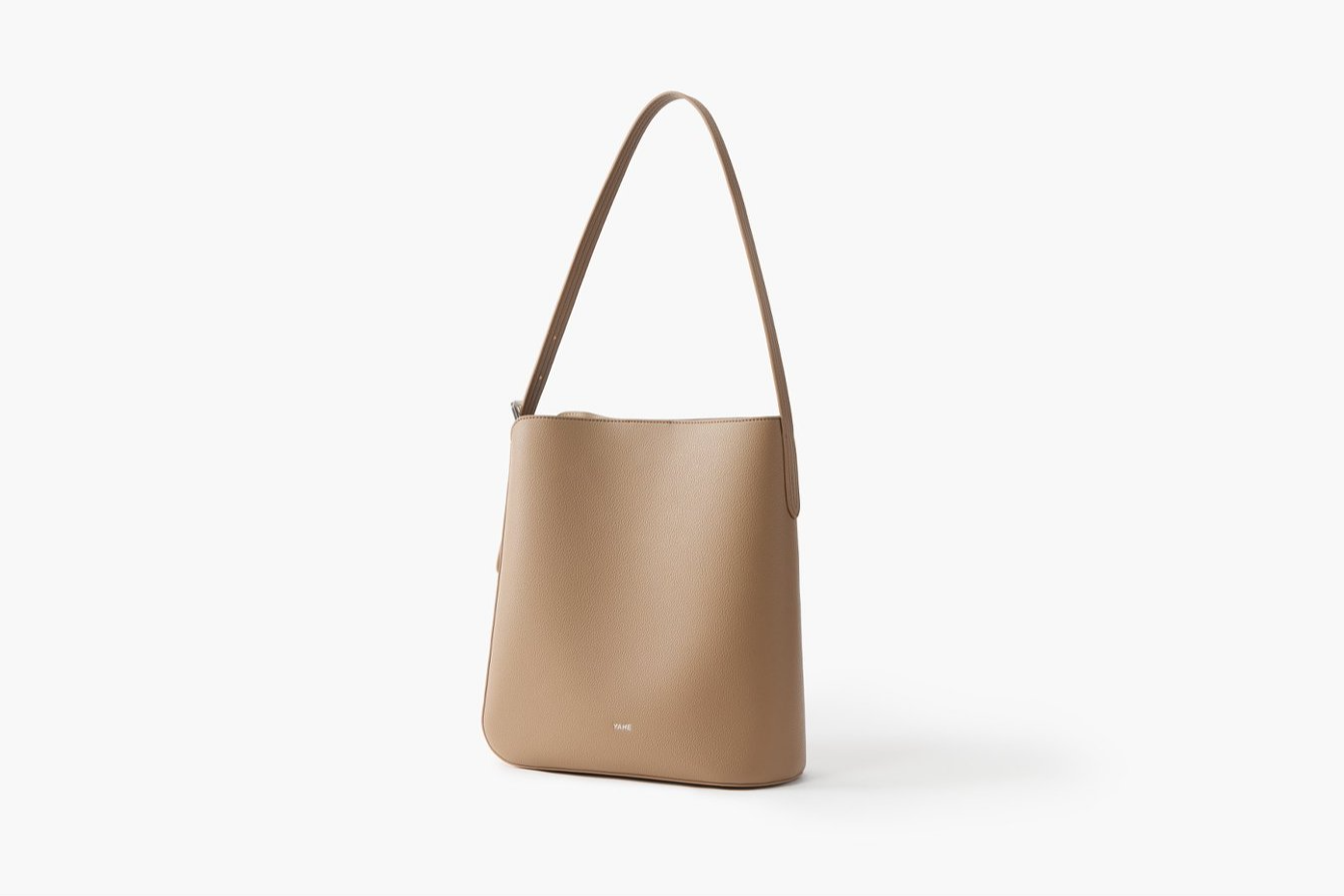 Litchi pattern / Large capacity water bucket bag