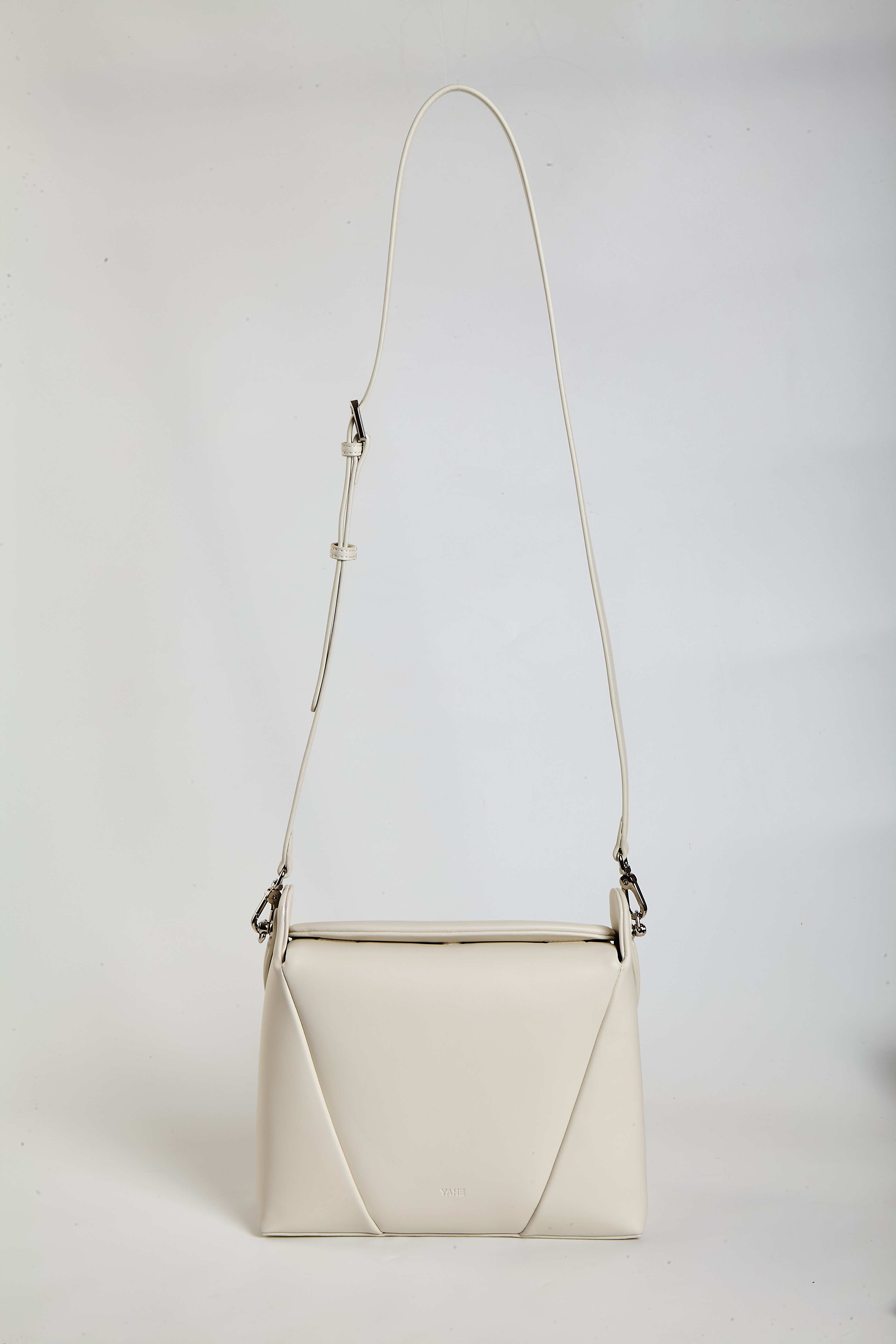 Occasional shoulder bag
