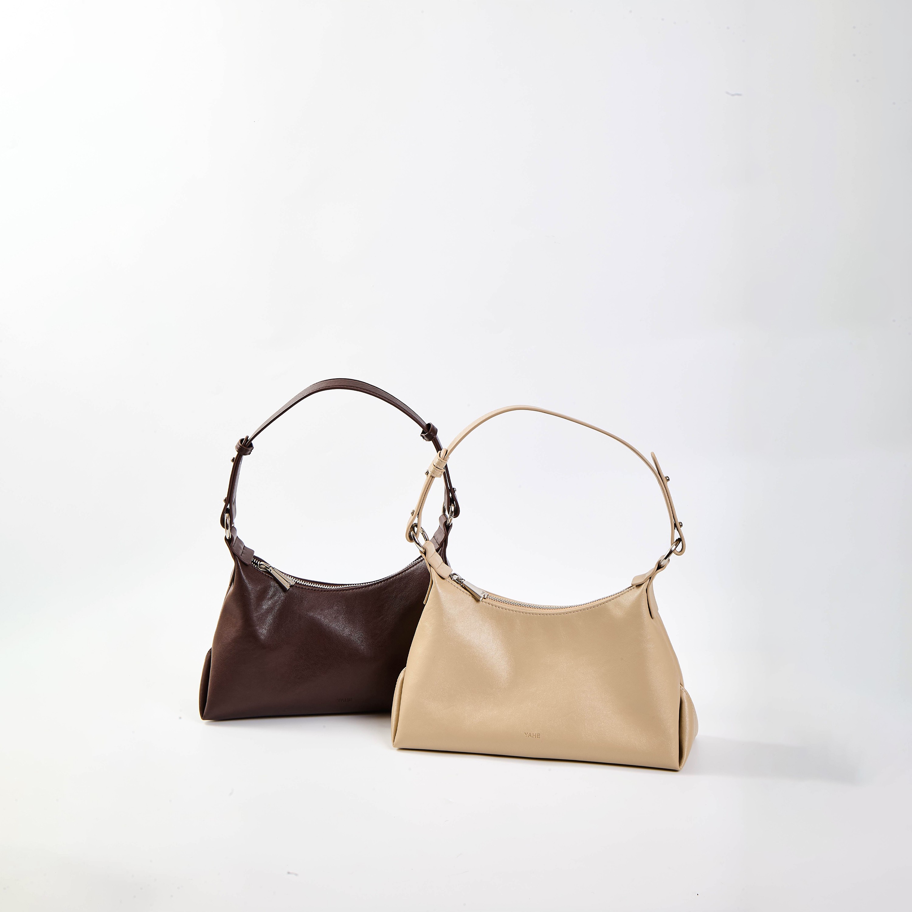 Oil-wax texture / HOBO shoulder bag
