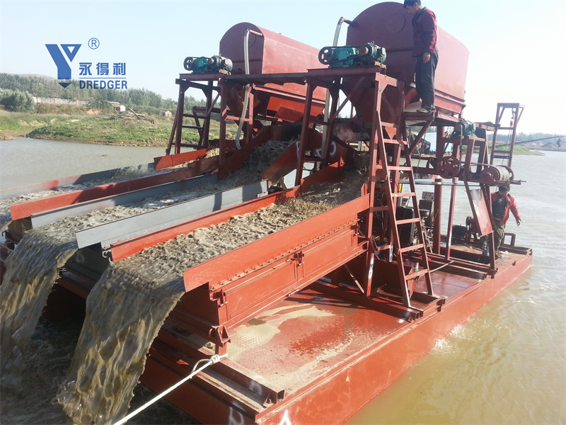 Dual-suction Gold Dredger