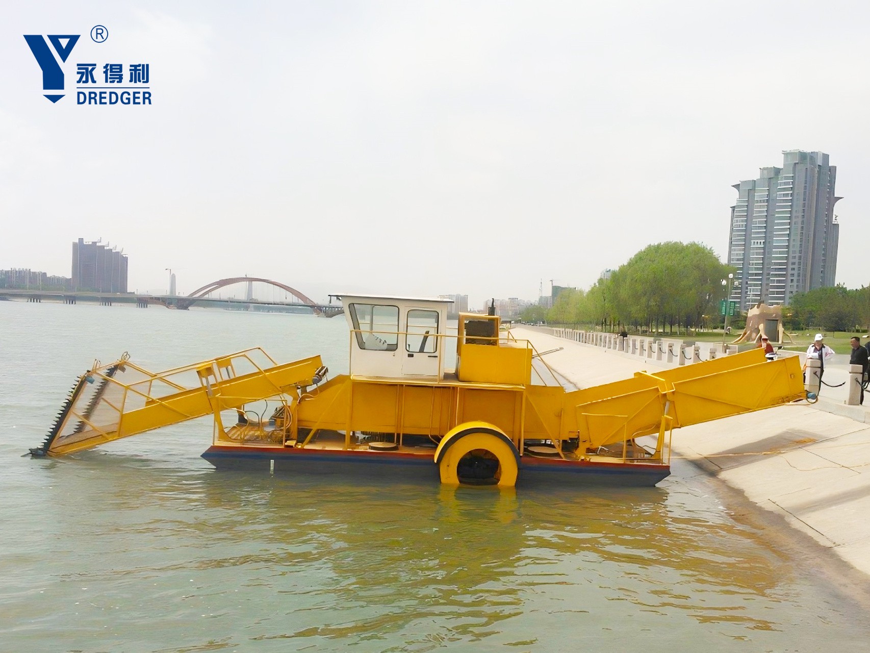 Aquatic Weed Harvester