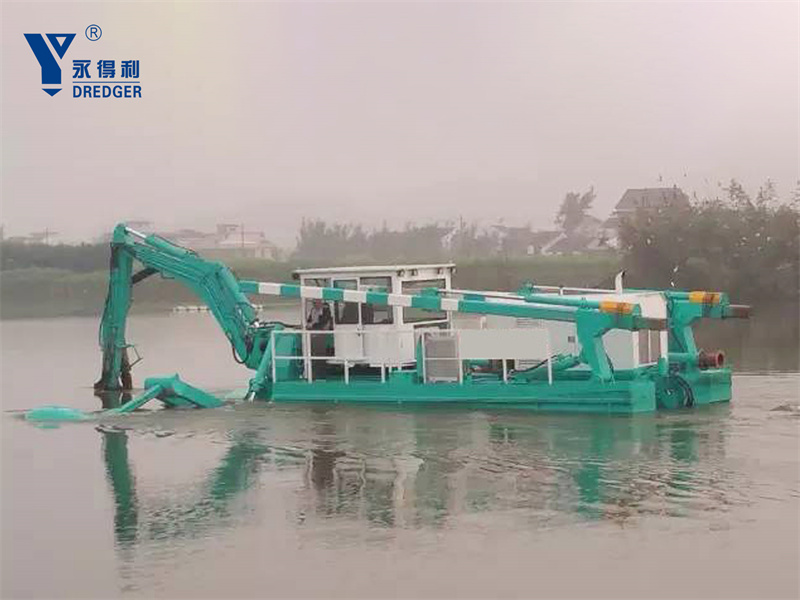 Amphibious Multifunctional Dredger