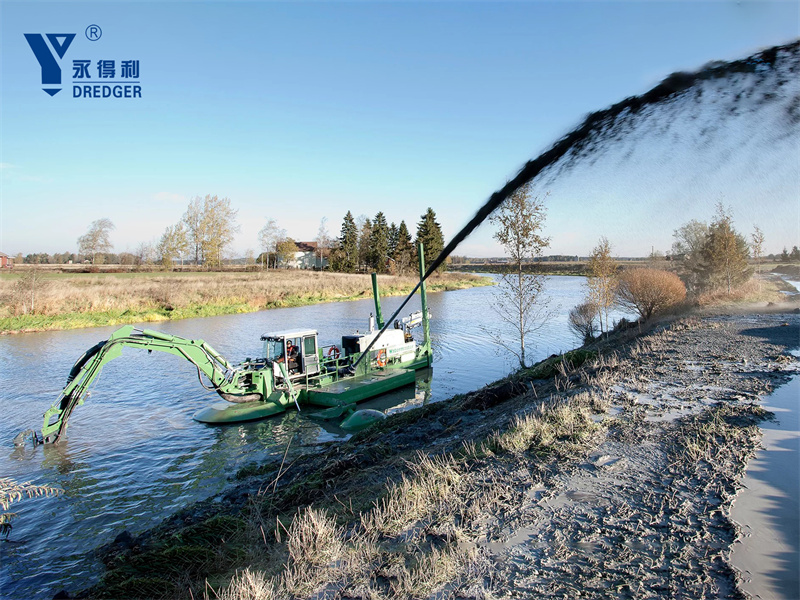 Amphibious Dredger