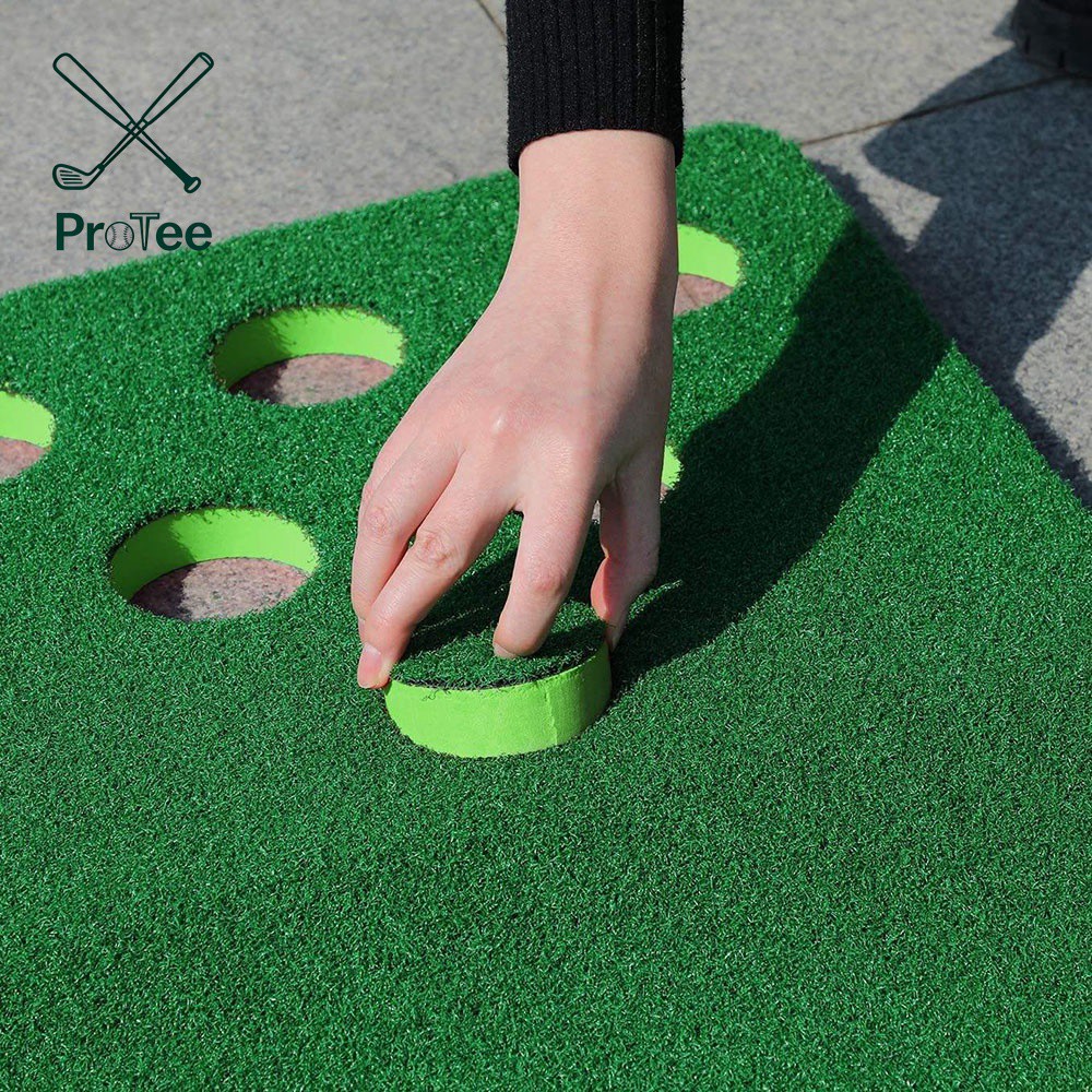 Golf Putting Game Set With Putters and Hole Covers Backyard Putting Green Golf Mat with Artificial Turf Surface