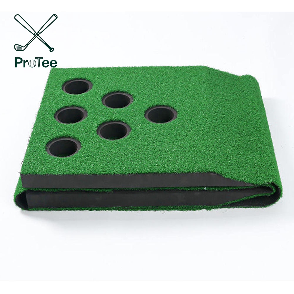 Golf Putting Game Set With Putters and Hole Covers Backyard Putting Green Golf Mat with Artificial Turf Surface