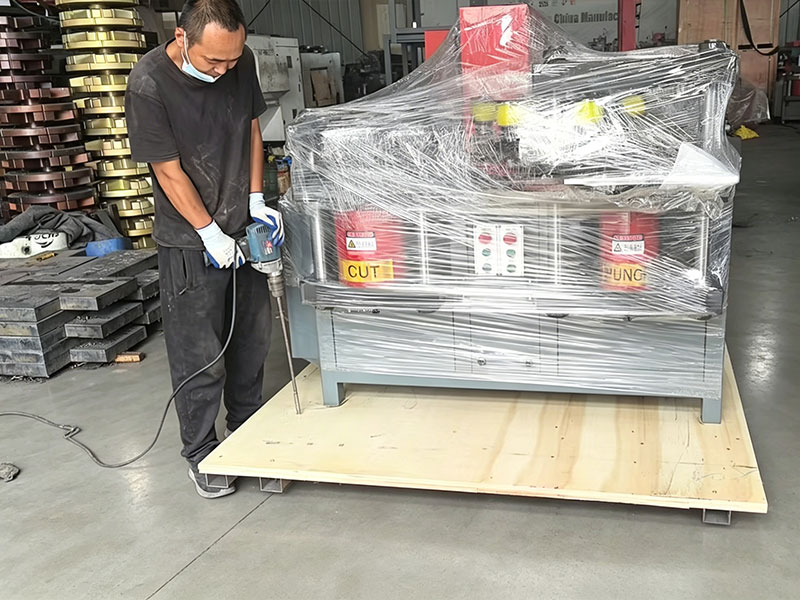 DXJ-30CN PRO CNC Busbar Machine