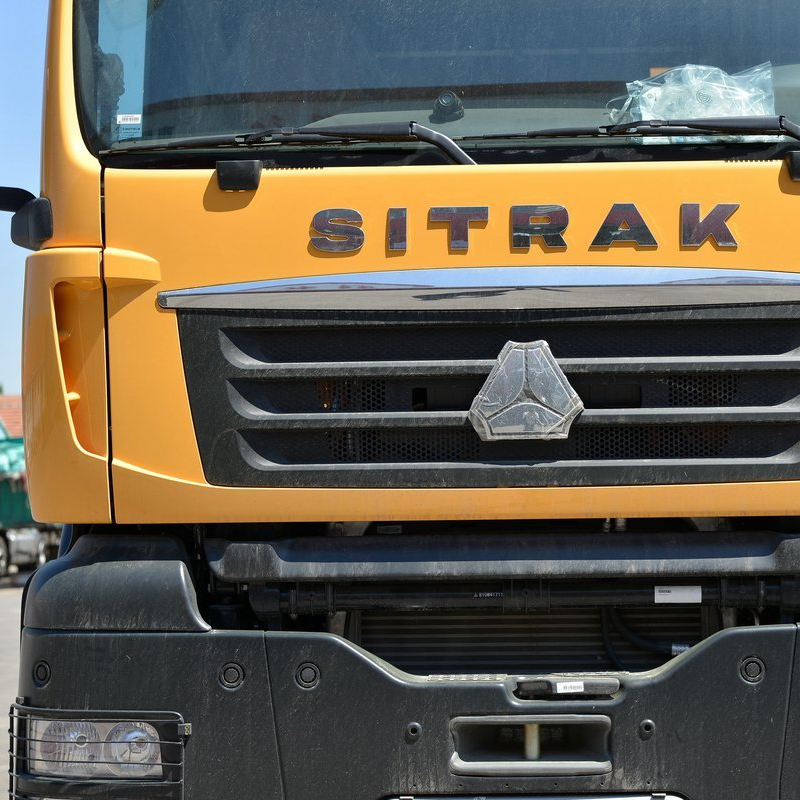Sinotruk Sitrak G7W 400HP 8x4 6.8m Benne basculante