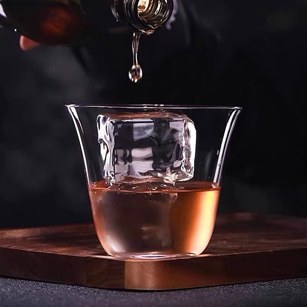 p-21  Frosted Whiskey Glasses Set