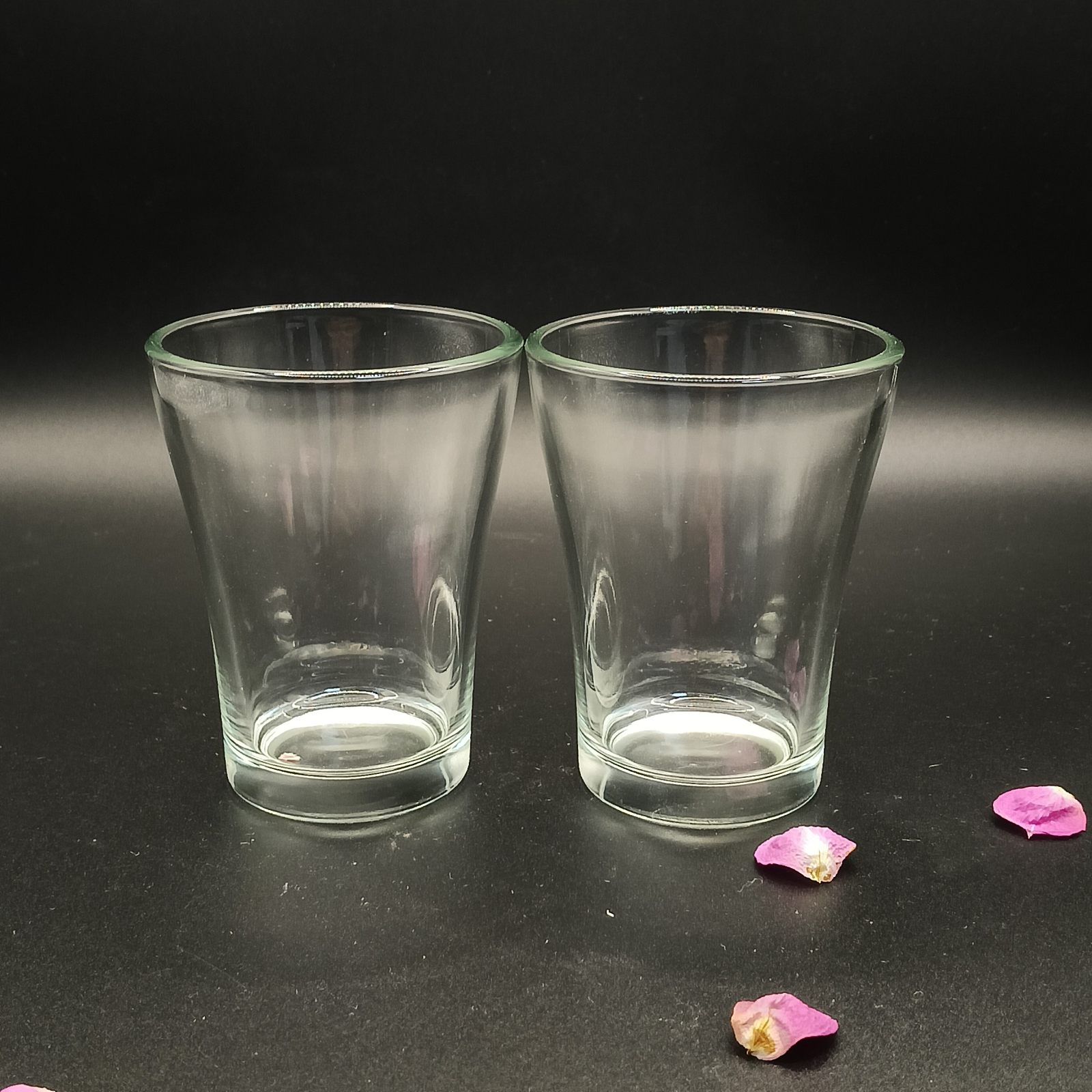 p-20  wine glasses water glasses
