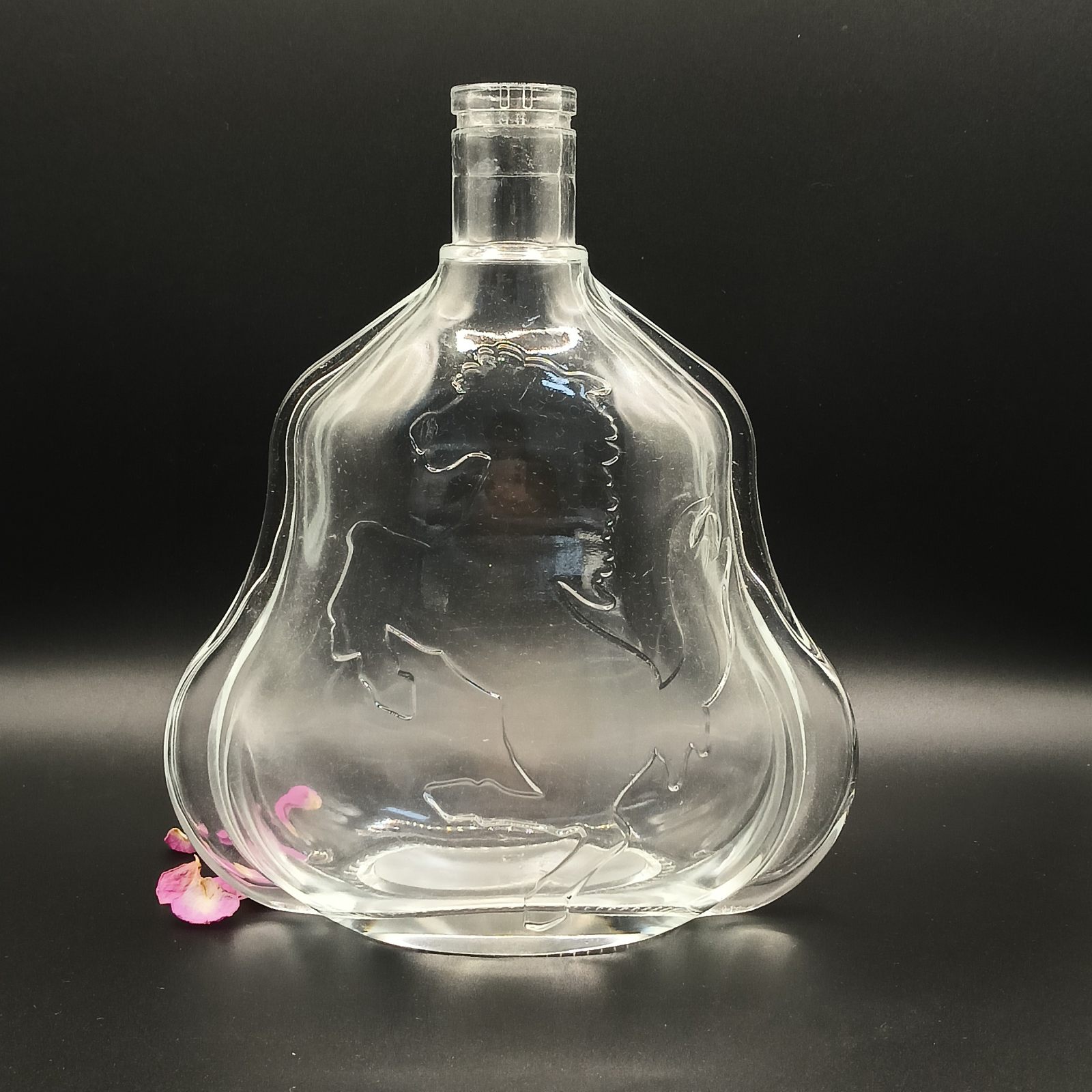 11.spirit glass bottle