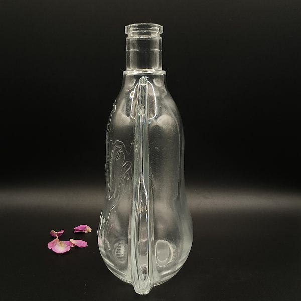 11.spirit glass bottle