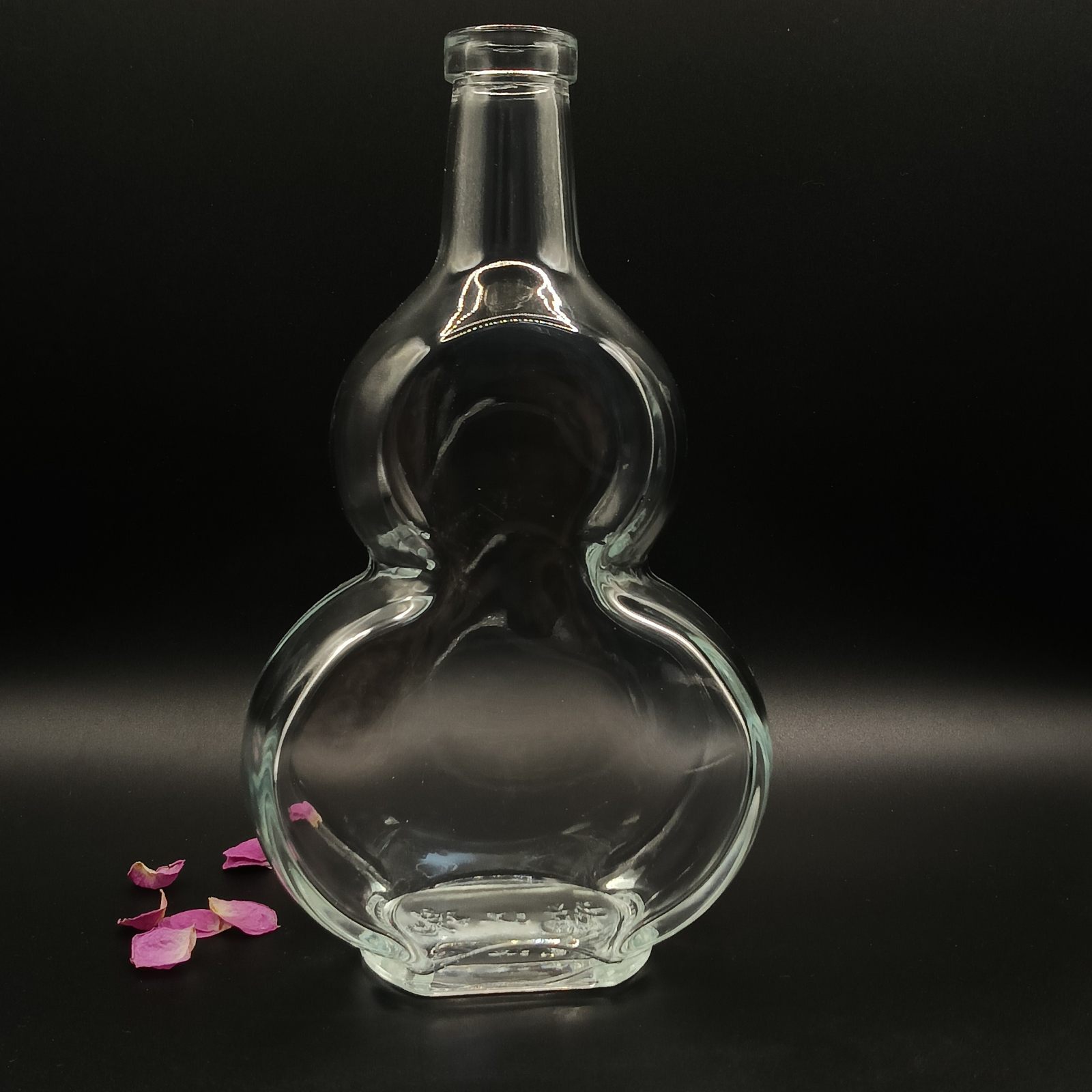 9.spirit glass bottle