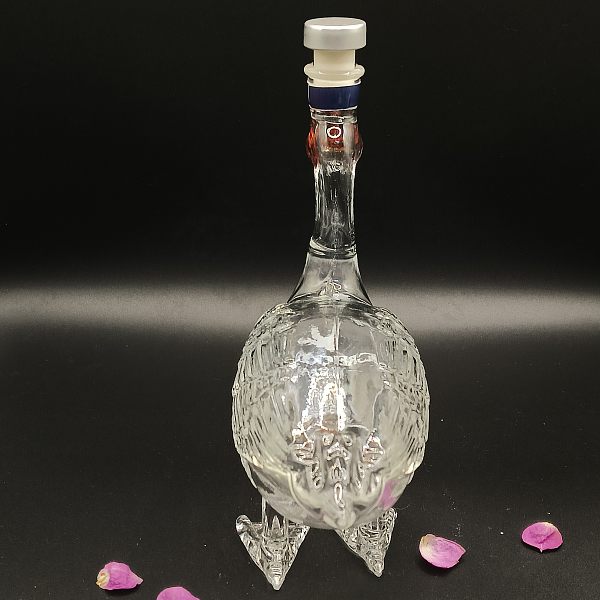 P-9，Car shaped glass