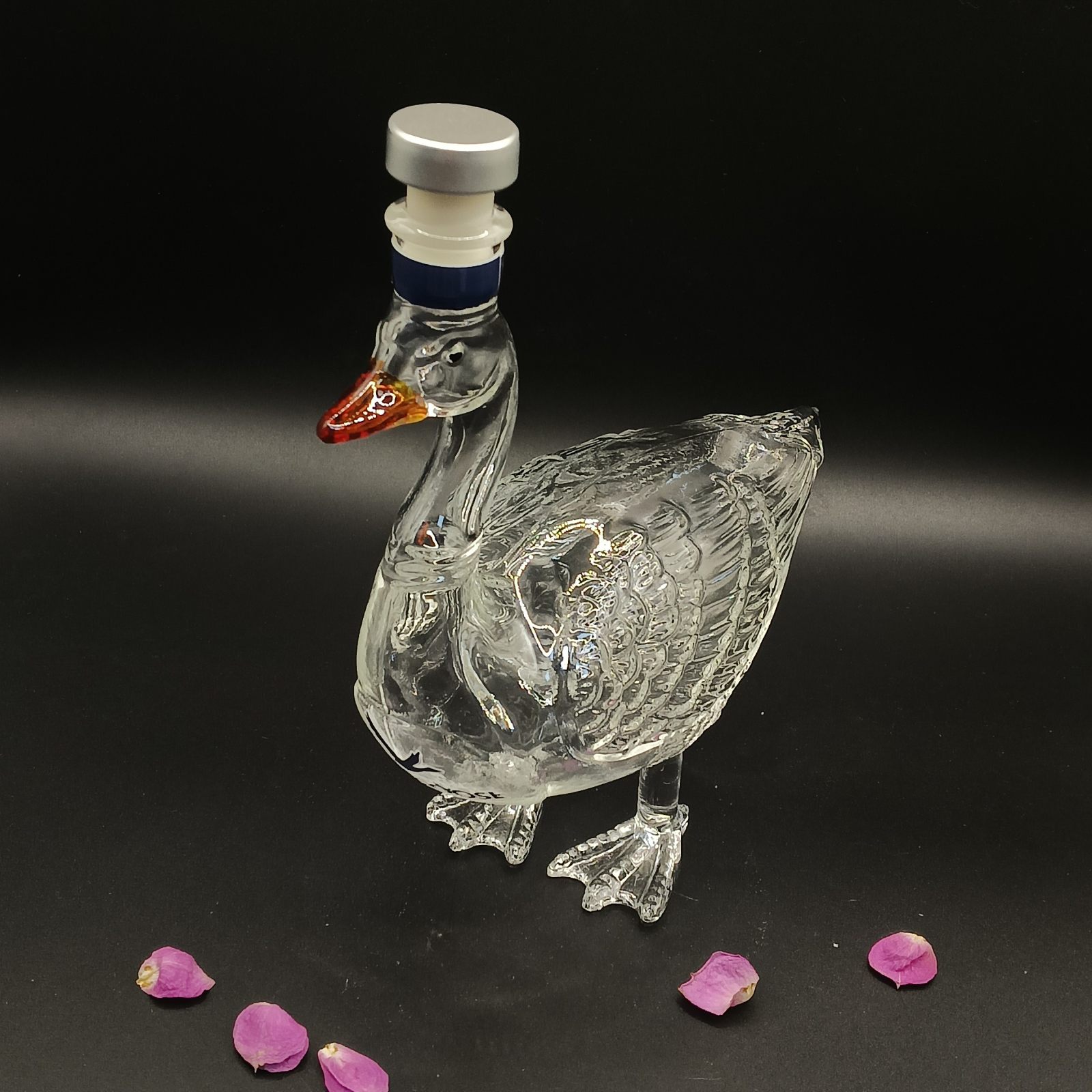 P-9，Car shaped glass