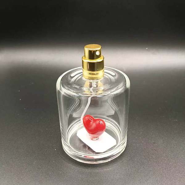 p-4，Snack Shaped glass bottle