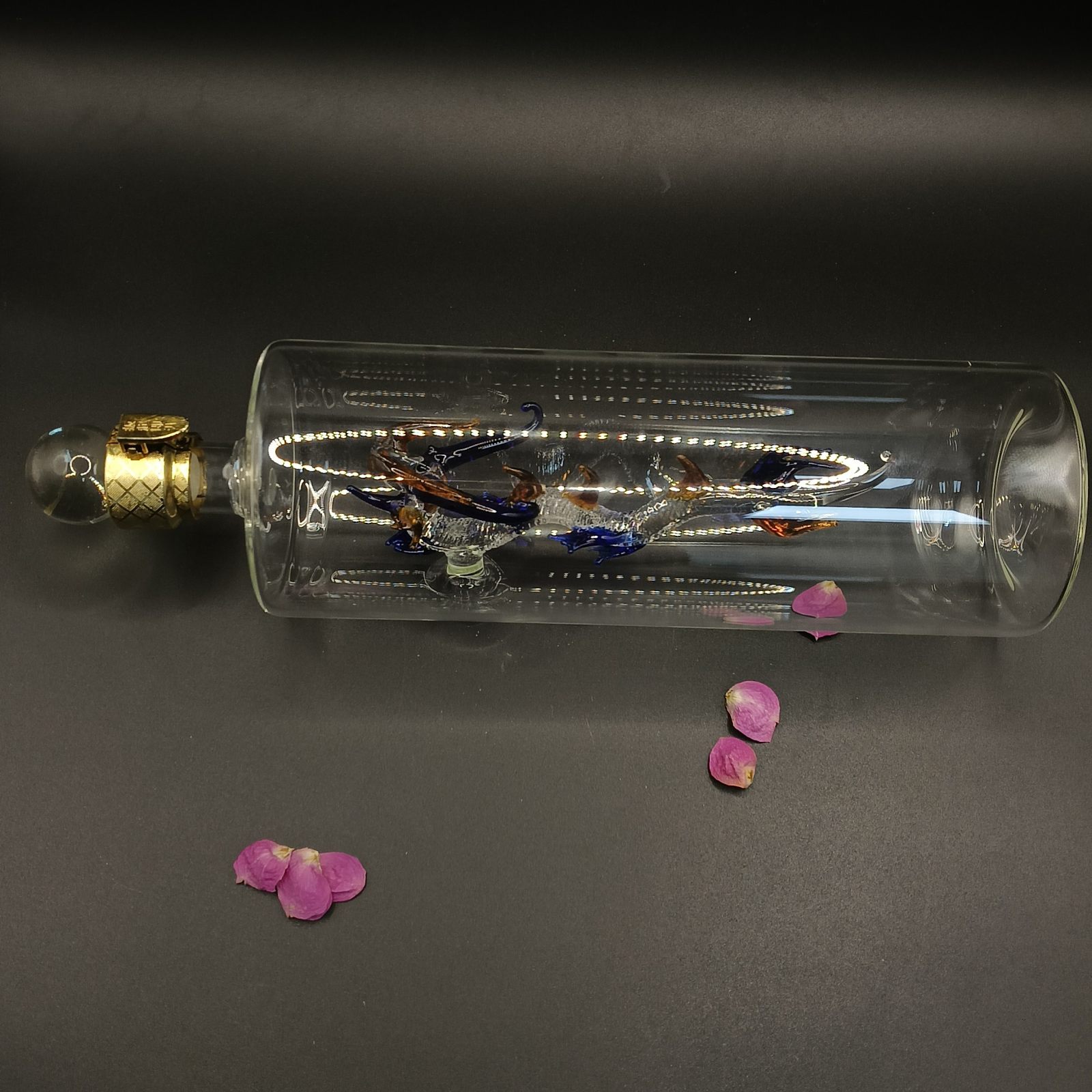 p-36，Multicolor Dragon Insert Liquor glass bottle