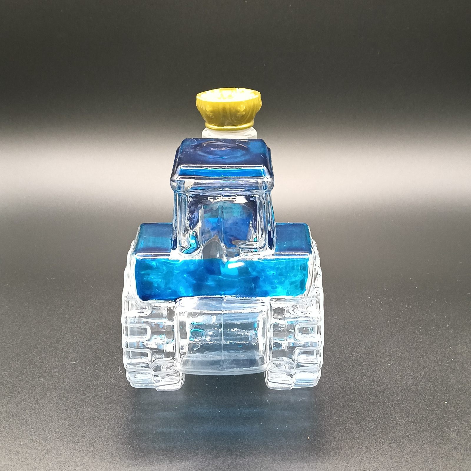 P-27，Blue Tractor shaped glass bottle