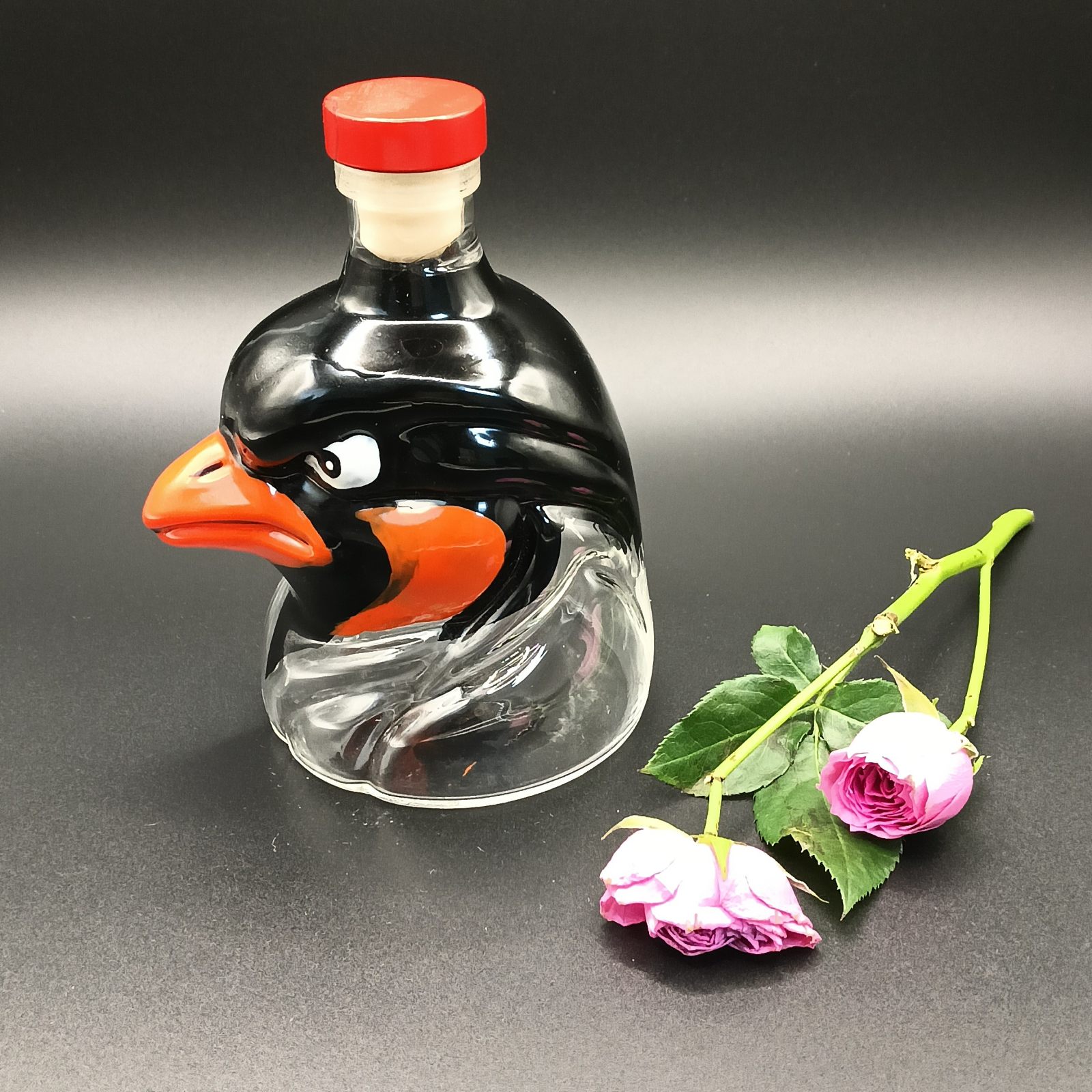 P-26，High Borosilicate Eagle shaped glass bottle