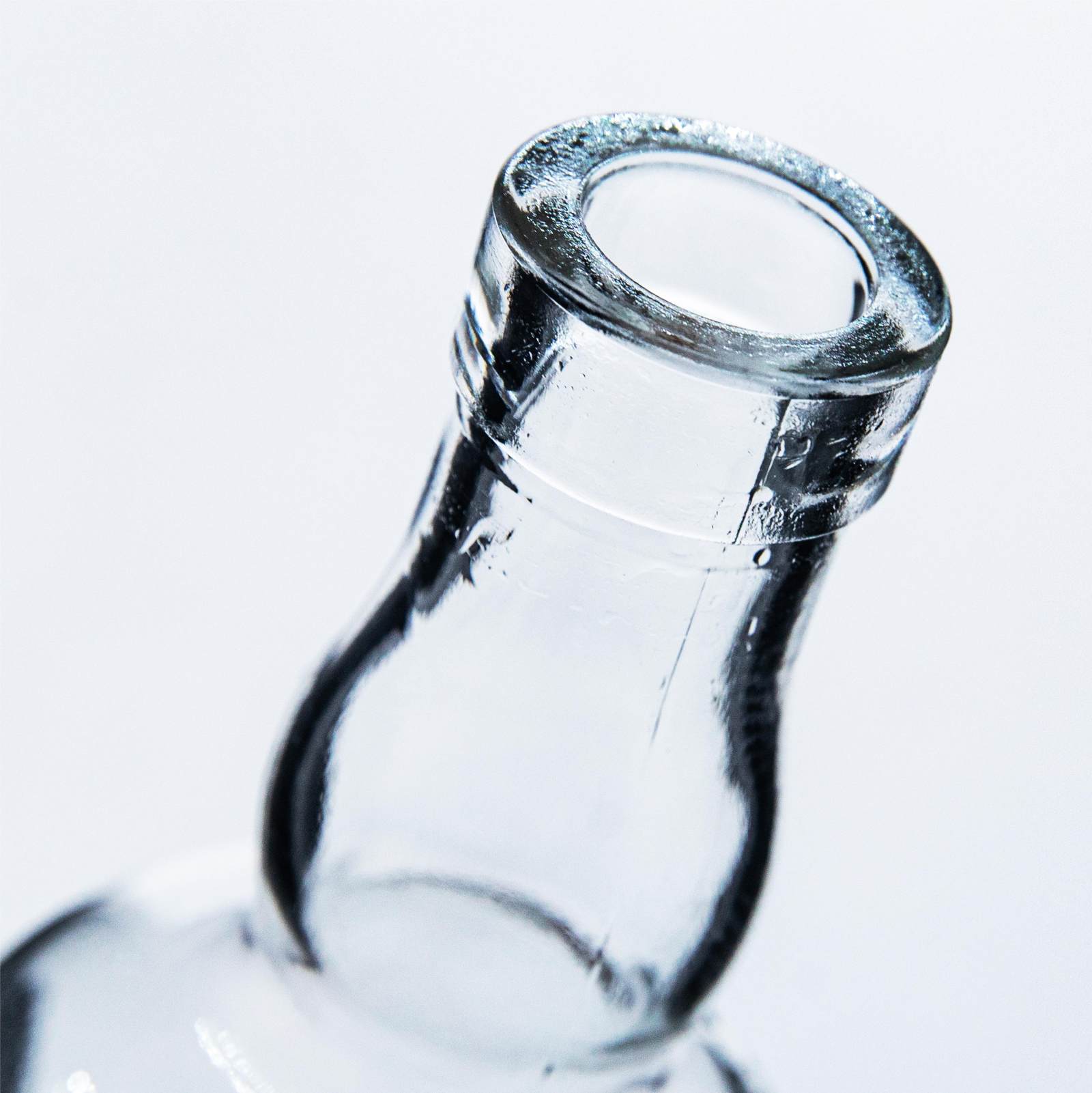 A11 375ml slimming long-neck transparent glass small liqueur bottle
