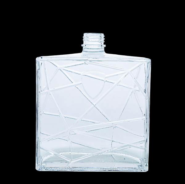A20 Square Diamond Cut Liquor Glass Bottle