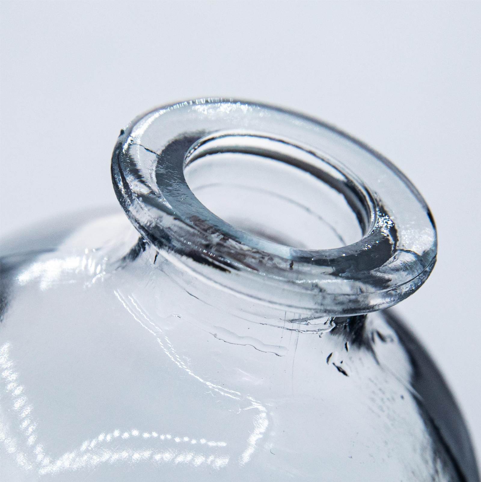 A36 Short round mini liquor bottle