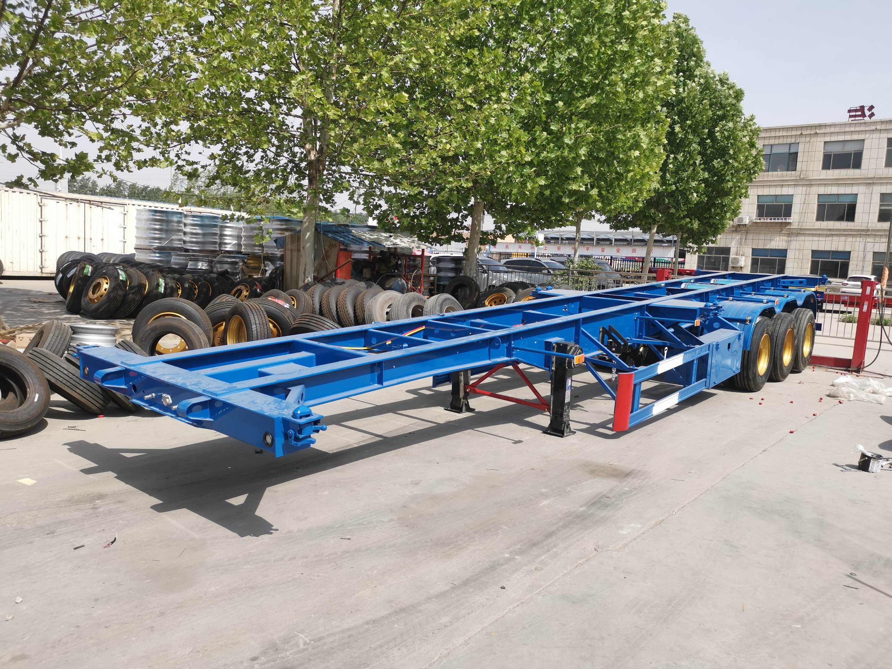 Remorque squelette 45ft à 3 essieux