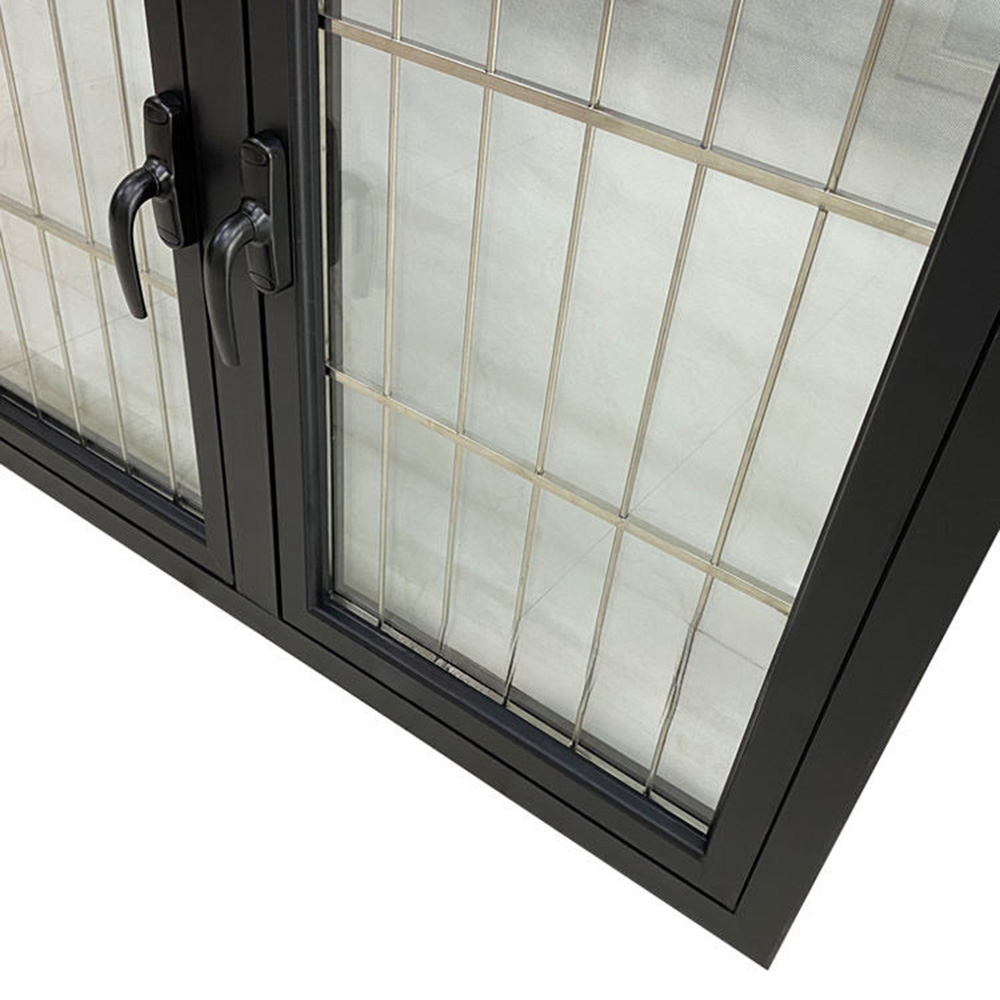 Built-in Stainless Grille Thermal Break Aluminium Outward Casement Window