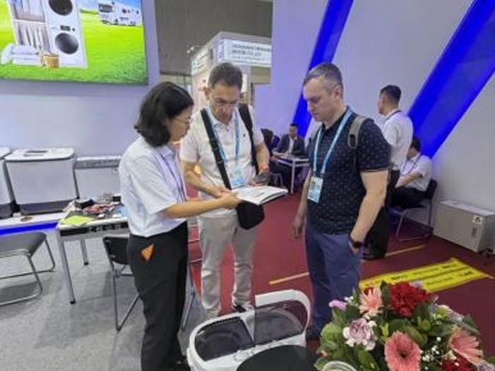 Xiaoya Household Appliances Debuts New Products at the 139th Canton Fair, Drawing Global Buyer Attention