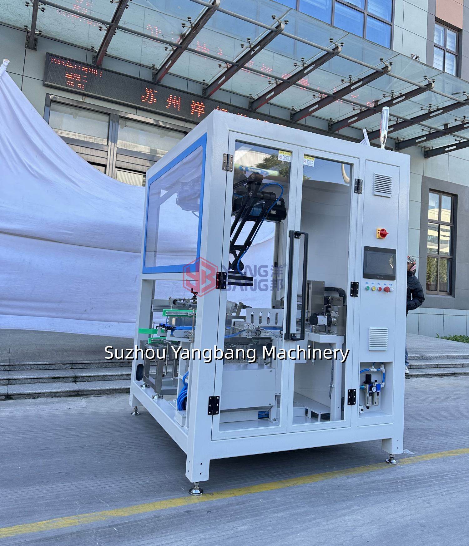 Automatic Robot Arm Pick and Place Beverage Beer Wine Bottle Case Packing Machine