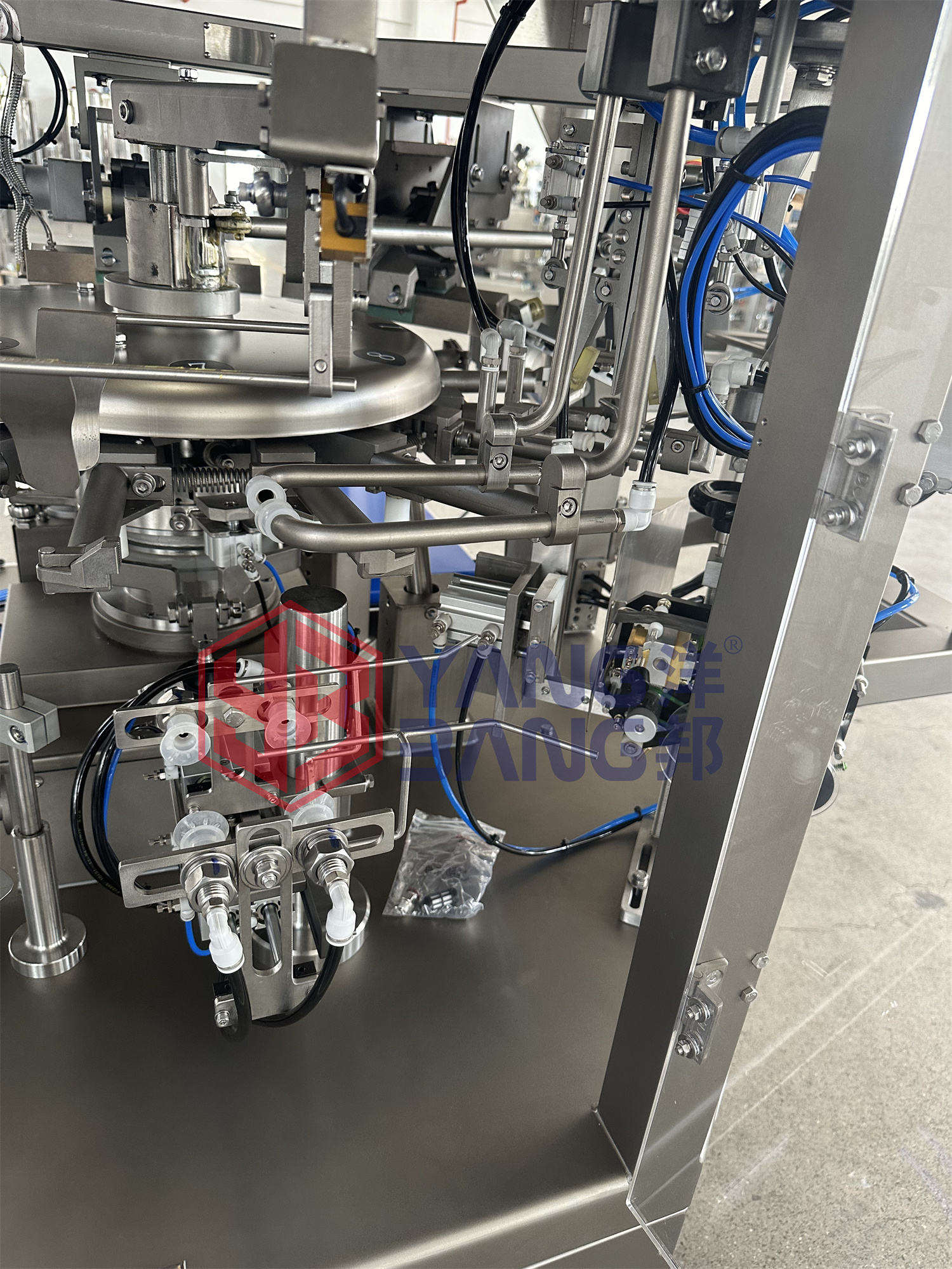 YB-GD210K-08 Automatic Multi-Function Doypack Coffee Beans Tea Bag Weighing and Packing Machine Zipper Bag Packing Machine
