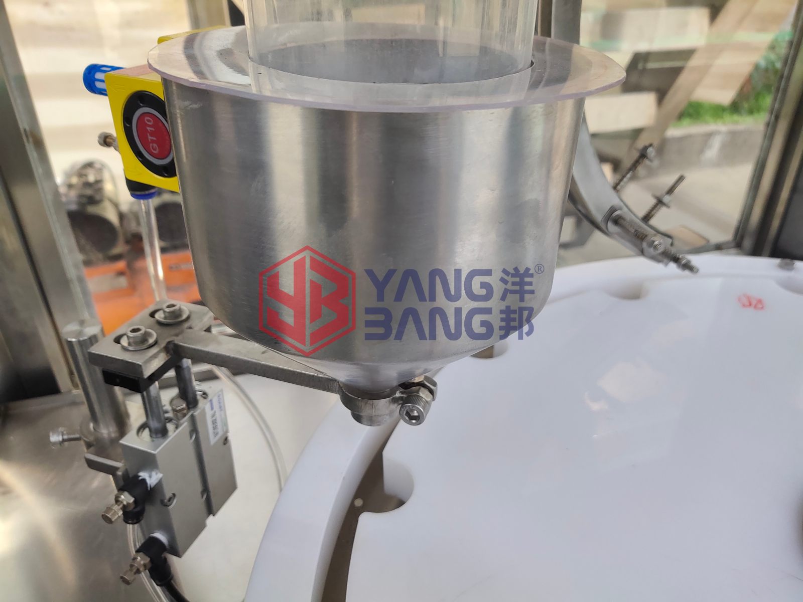 YB-KA High Efficiency Automatic Canned Jar Bottle Small Granule Nuts Grains Salt Filling Capping Machine Production Line