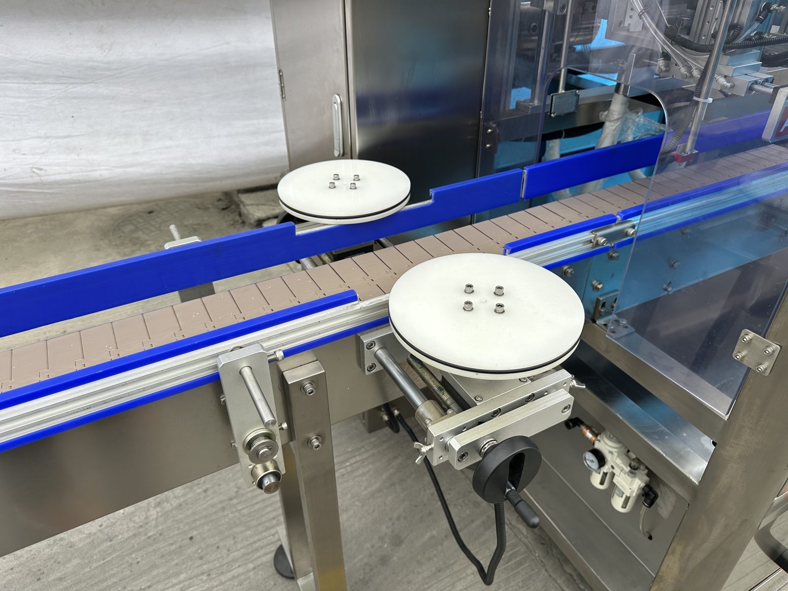 YB-G2 Automatic Double Following Head Peanut Butter Filler Viscous Paste Filling Machine for Food Production Line