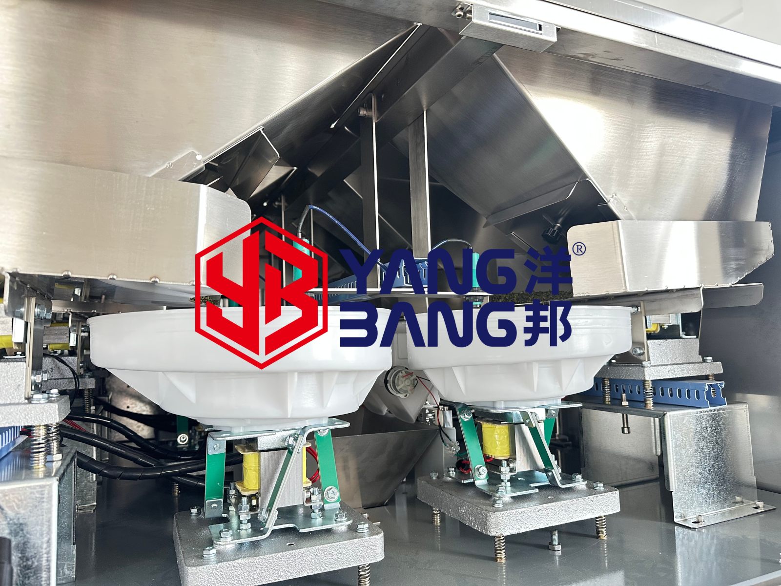 YB-160SC Tea Bag Making Machine Vertical Triangle Coffee Filling Machine Small Tea Bag Packaging Machine