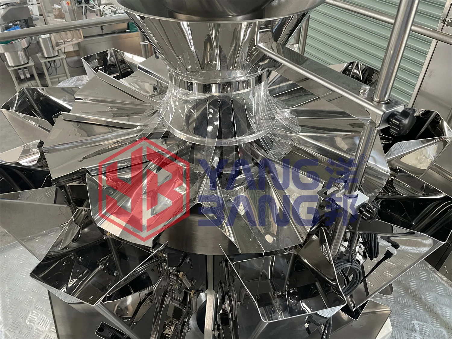 YB-GD210K-1 Automatic Granule Candy Sugar Coffee Beans Horizontal Premade Bag Packing Machine