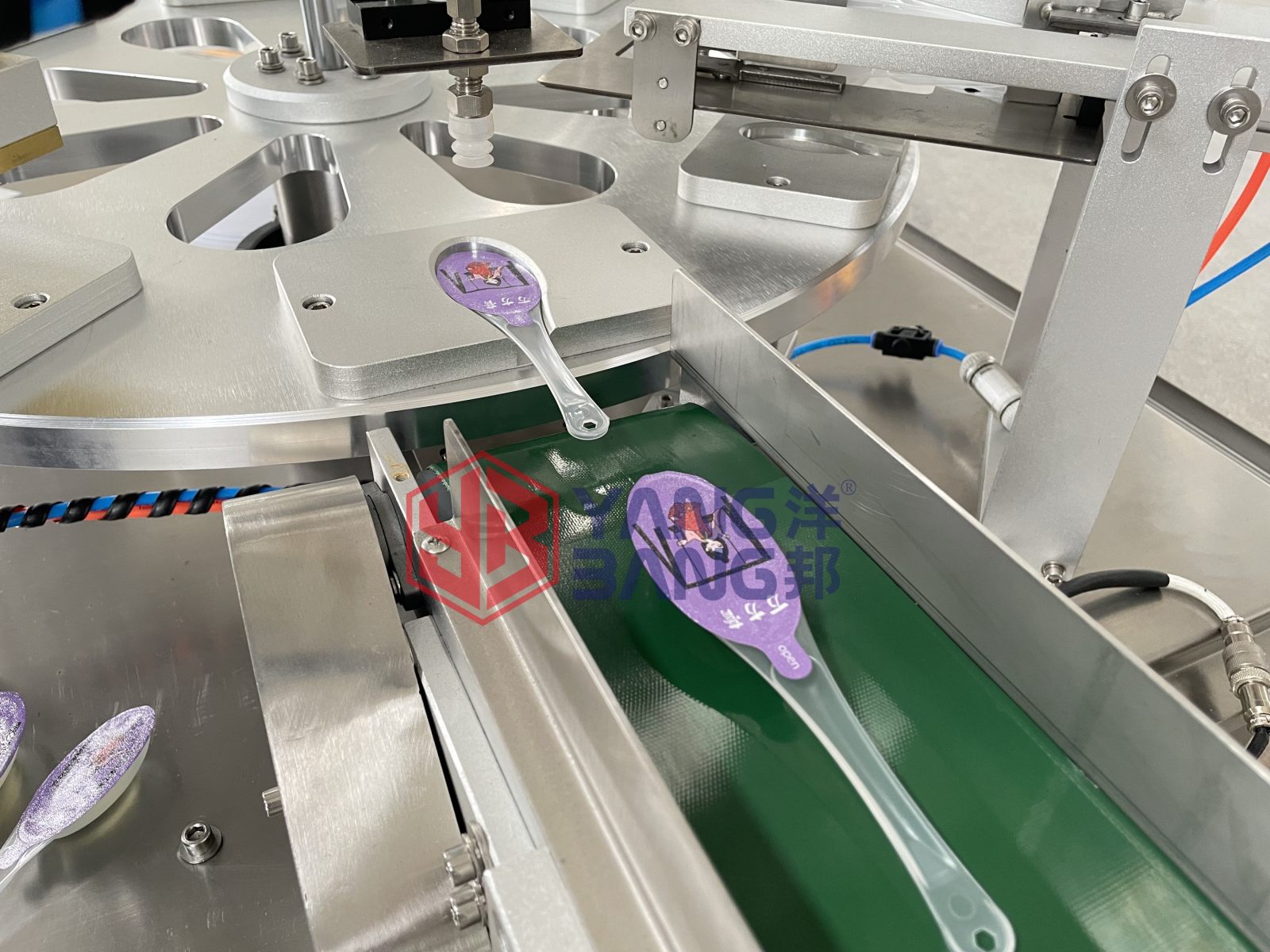 YB-FBJ2 Fully Automatic 2-head Rotary Disk Spoon Honey Filling and Sealing Machine Factory Price