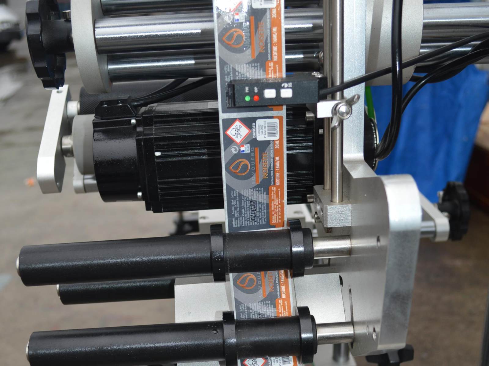YB-PT120 Automatic High Precision Flat Labeling Machine Used for Flat Surface Commodity Easy to Operation