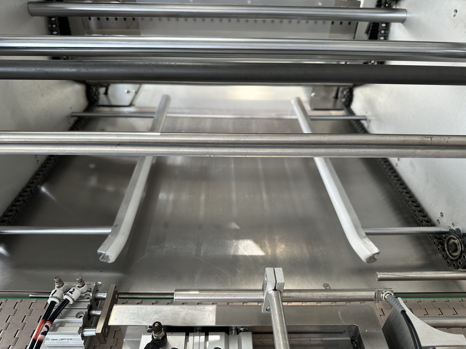 YB-FS800 Automatic Bottle Shrink Wrapping Machine with Heat Tunnel for Water Soda Beer Beverage PE Film Packing Machine