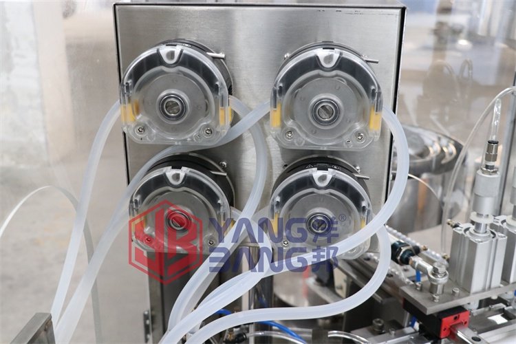 Automatic Small Roller Perfume Filler Machine Full Auto Roll-on Ball Perfume Vial Liquid Filling Equipment For Cosmetic Factory
