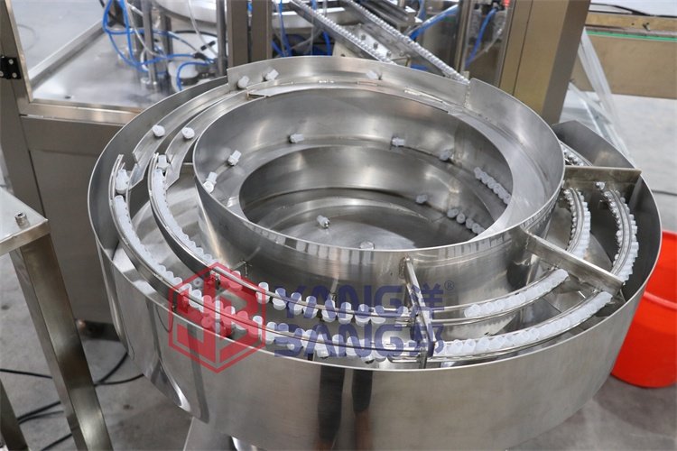 Automatic Small Roller Perfume Filler Machine Full Auto Roll-on Ball Perfume Vial Liquid Filling Equipment For Cosmetic Factory