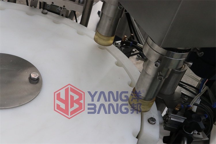 Automatic Small Roller Perfume Filler Machine Full Auto Roll-on Ball Perfume Vial Liquid Filling Equipment For Cosmetic Factory