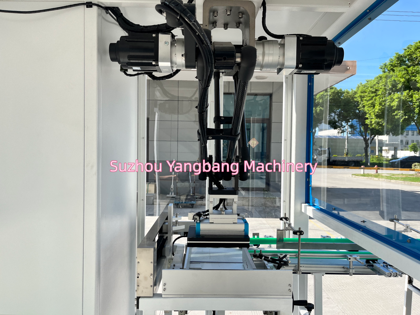 YB-ZX1300-2 High Speed Automatic Coffee Cup Case Packer Machine SUS304 Robotic Arm Box Packing Production Line
