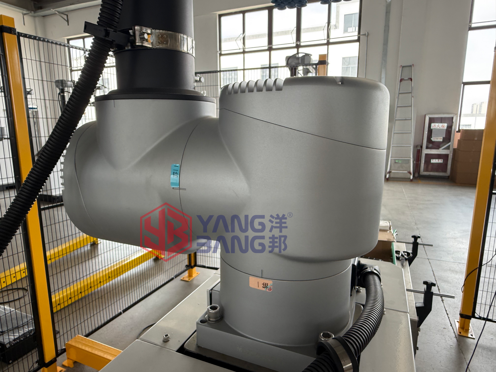 YB-MD35L Automatic Industry Robot Palletizing Machine Beverage Plastic Crate Carton Box Palletizing Machine