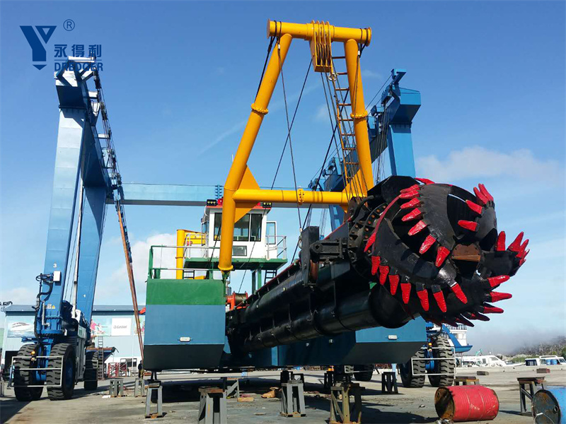 Dragueur-suceur à cutter YLCSD450